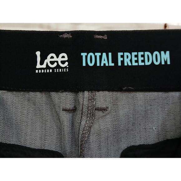 Lee Total Freedom Twill Pants Women's NWT Size 10 - Picture 5 of 9